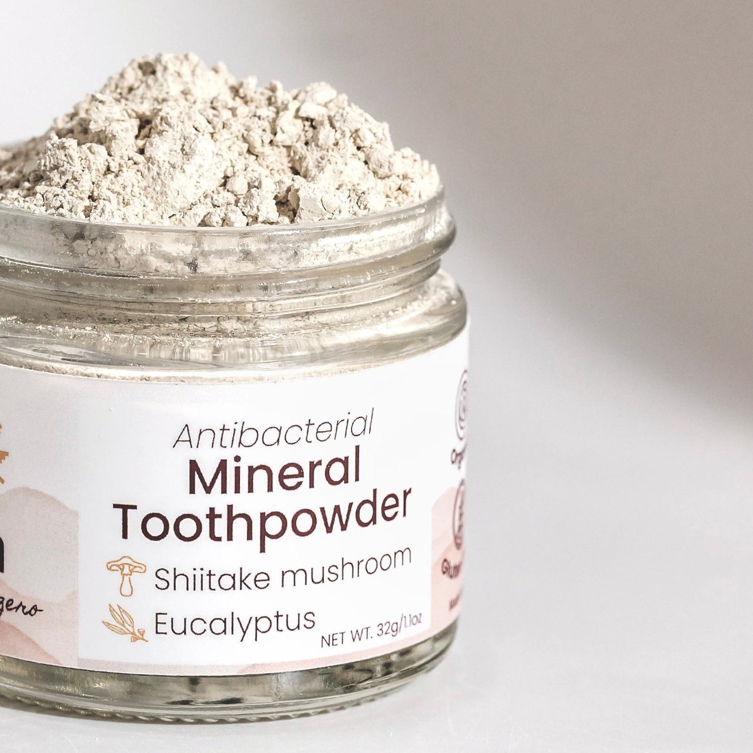 Antibacterial Mineral Toothpowder - Shiitake Mushroom & Eucalyptus